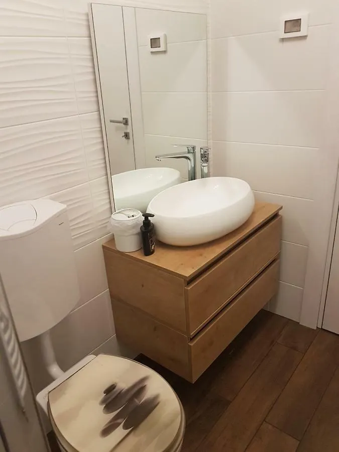 Miran Odmor U Srcu Pule! Apartman Iva 60M2. 普拉 克罗地亚